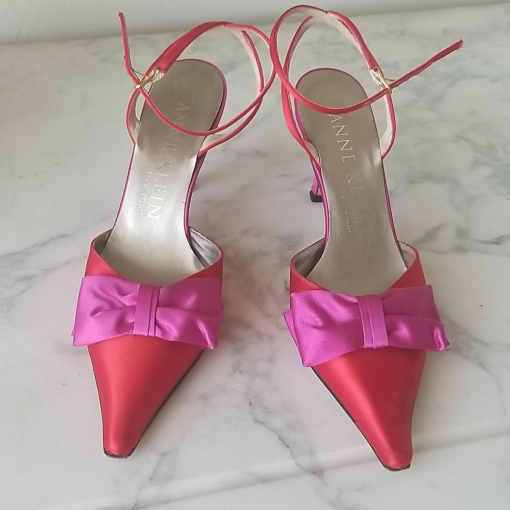 Red & Pink Bowed Anne Klein Heels - 6.5